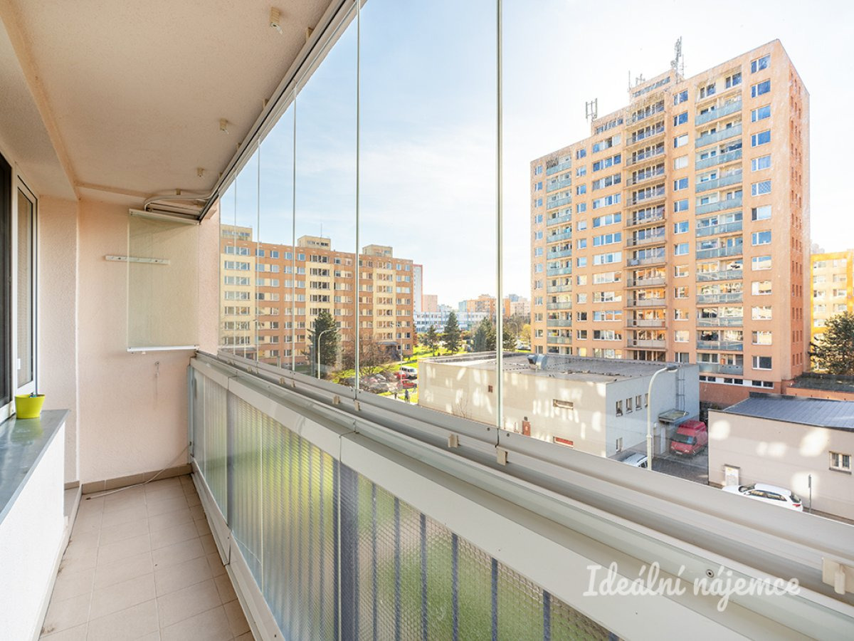 Pronájem bytu  3+1, Brandlova, 24 950 Kč/měs Chodov, 83 m2