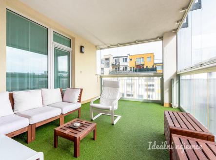 Pronájem bytu, 3+kk, 76 m²