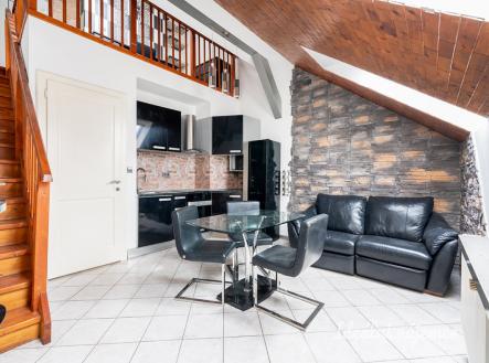 Pronájem bytu, 2+kk, 55 m²