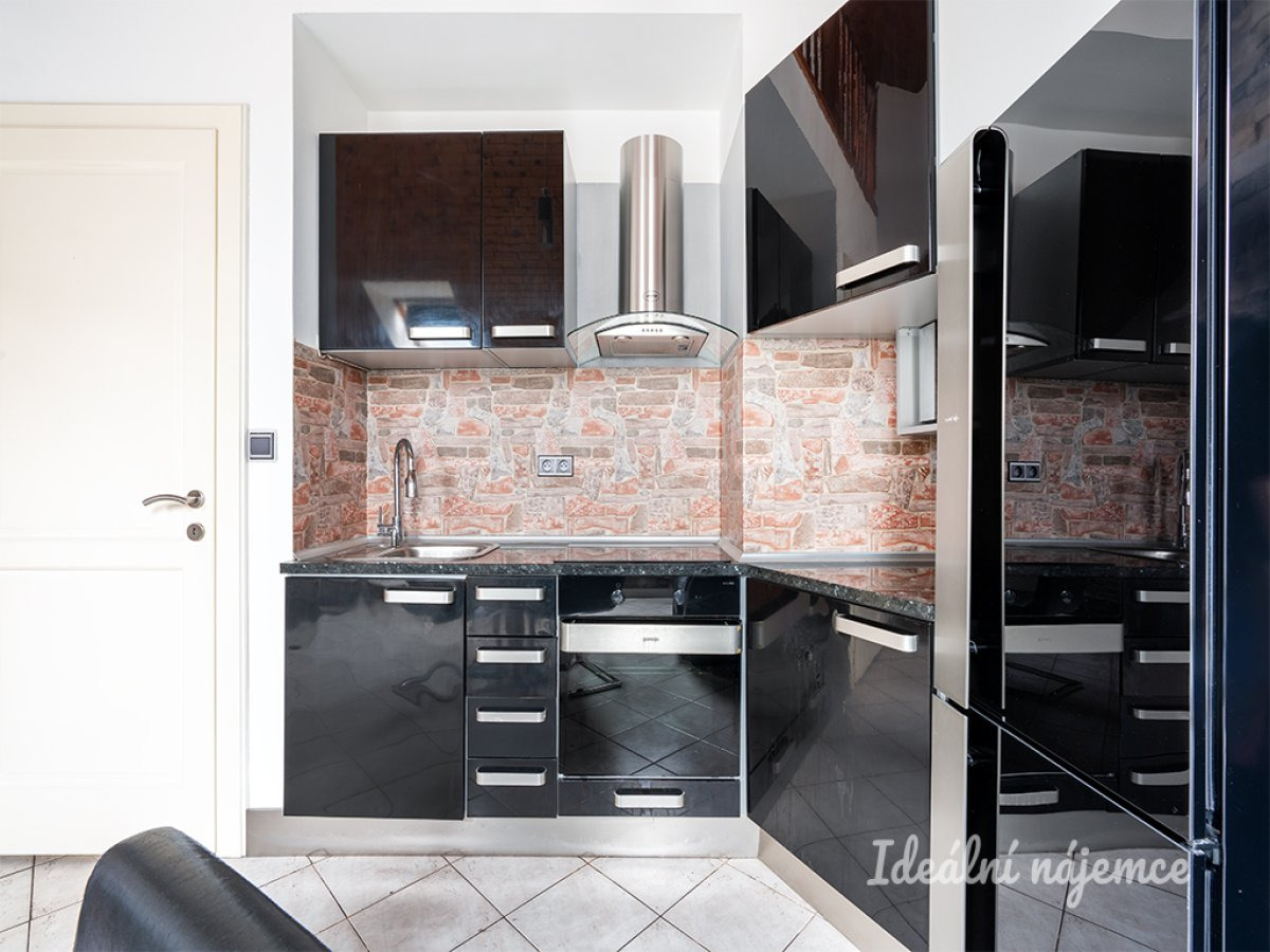 Pronájem bytu 2+kk, Sokolská, Nové Město, 23000 Kč/měs, 55 m2