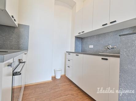 Pronájem bytu, 3+kk, 84 m²