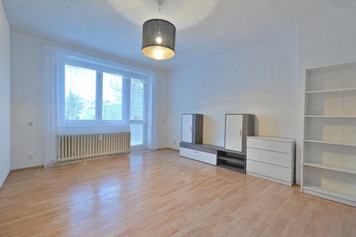 Pronájem bytu 1+1, Tyršova, Královo Pole, 14 100 Kč/měs, 37 m2