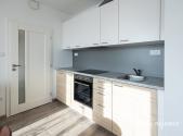 Pronájem bytu, 2+kk, 50 m²