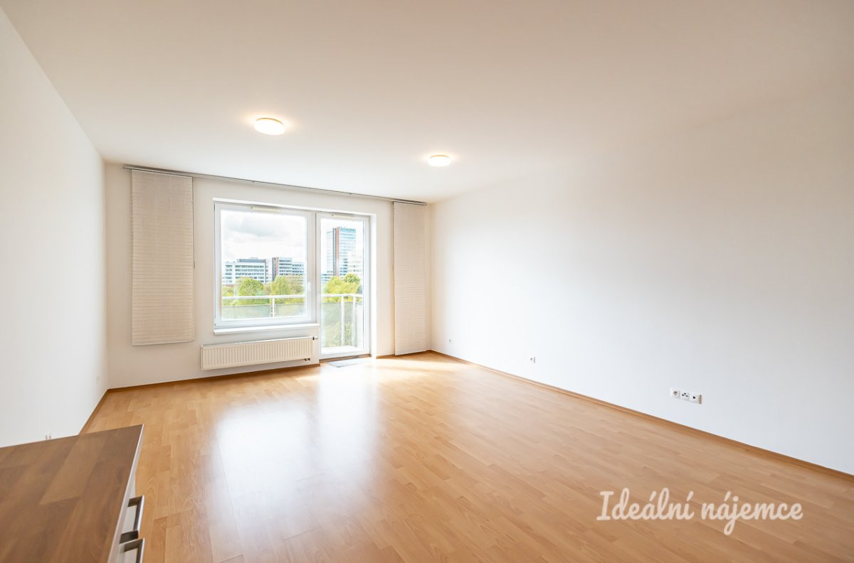 Pronájem bytu 1+kk, Za Zámečkem, Jinonice, 16500 Kč/měs, 41 m2