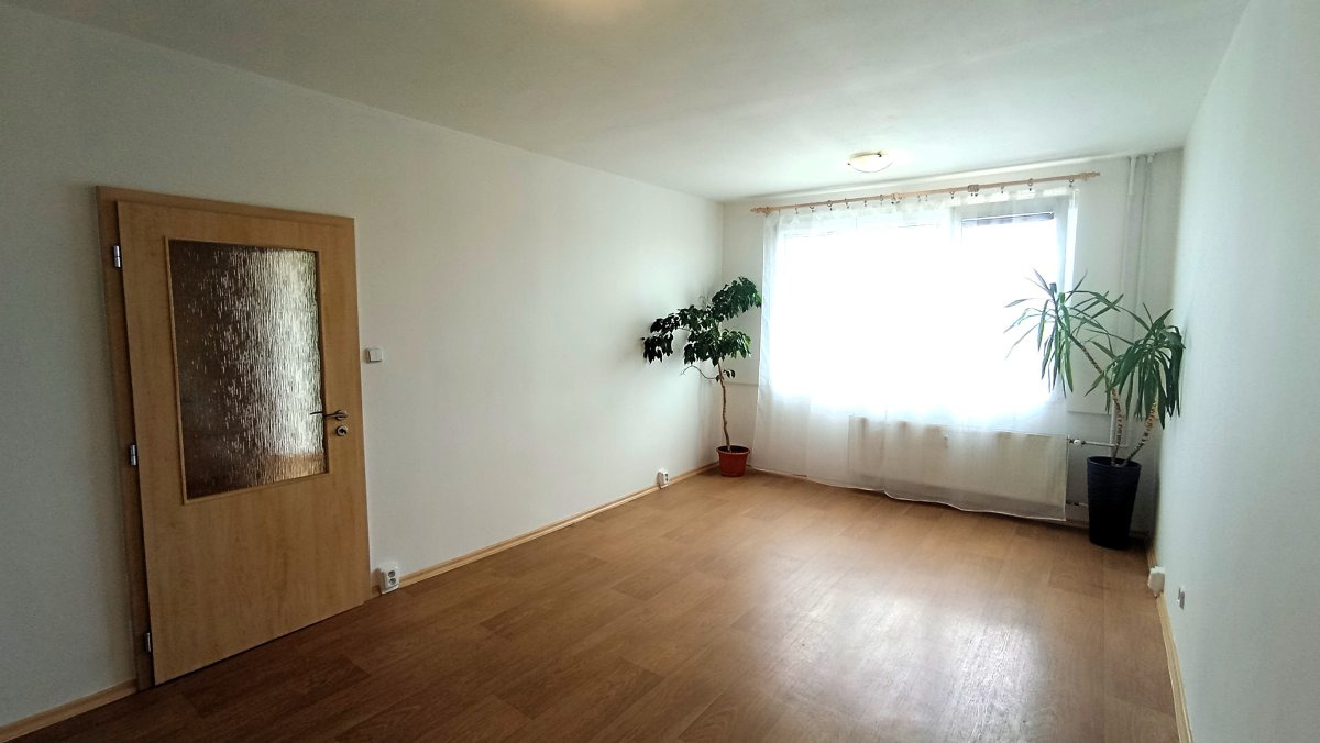 Pronájem bytu 2+kk, Papírenská, České Budějovice, 11400 Kč / měsíc, 38 m2
