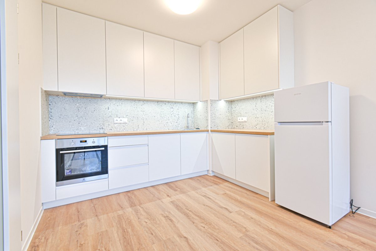 Pronájem bytu 2+kk, Na Větrníku, Břevnov, 18016 Kč/měs, 55 m2