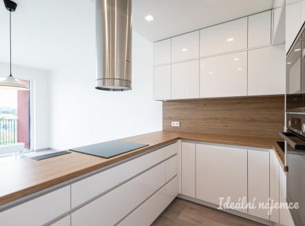 Pronájem bytu, 3+kk, 77 m² obrázek