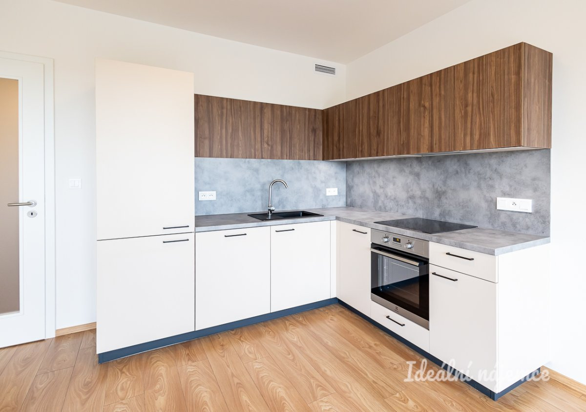 Pronájem bytu 3+kk, Zimova, Kamýk, 28990 Kč/měs, 71 m2