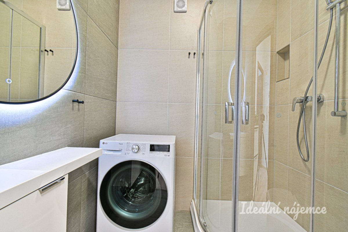 Pronájem bytu 1+kk, Slovinská, Královo Pole, 23 m2