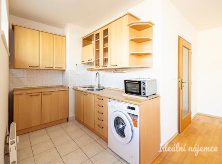 Pronájem bytu, 1+kk, 27 m²