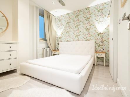 Pronájem bytu, 2+kk, 42 m²