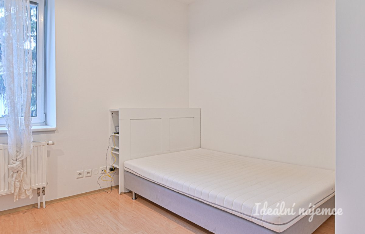 Pronájem bytu 1+kk, Cejl, Zábrdovice,  9.500 Kč/měs, 26 m2