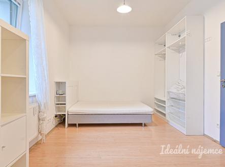 Pronájem bytu, 1+kk, 26 m² obrázek