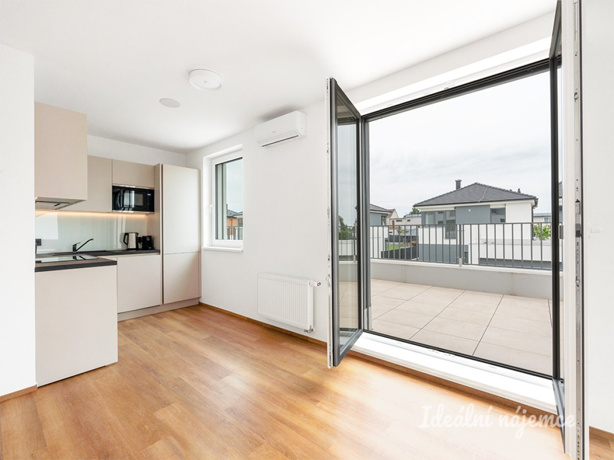 Pronájem bytu 2+kk, U Slaviborského dvora, Třeboradice, 25 990 Kč/měs, 52 m2