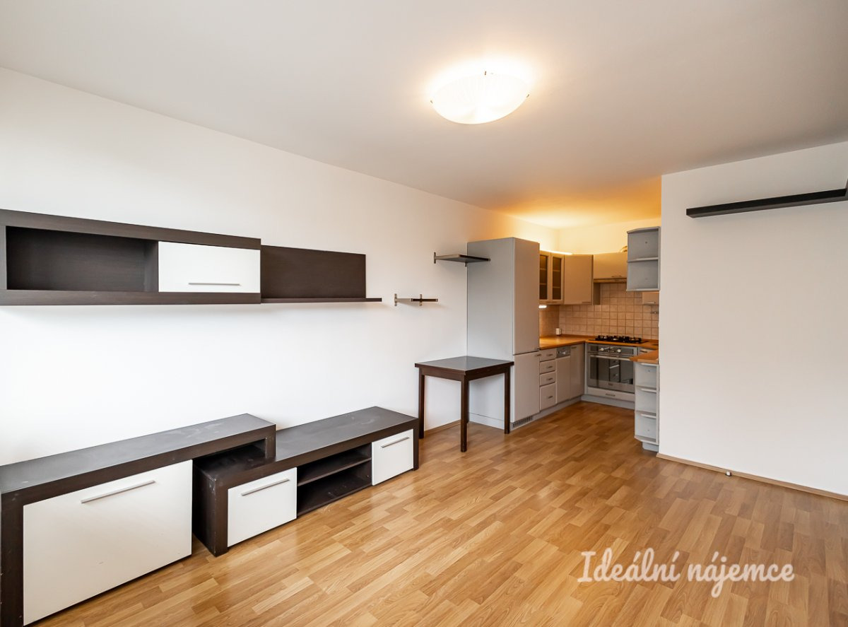 Pronájem bytu 2+kk, Točitá, Krč, 21 500 Kč/měs, 39 m2