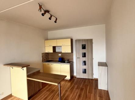 Pronájem bytu, 1+kk, 26 m² obrázek