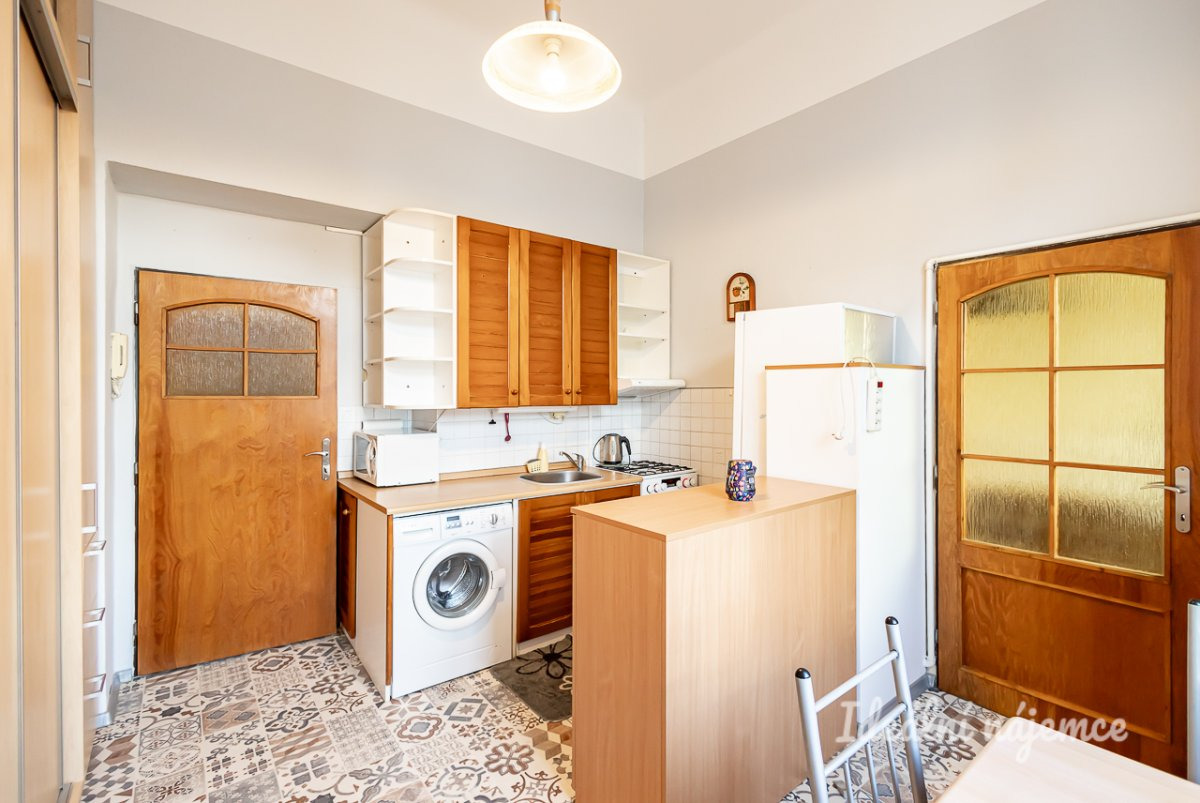 Pronájem bytu 1+1, Pernerova, Karlín, 18000 Kč/měs, 37 m2