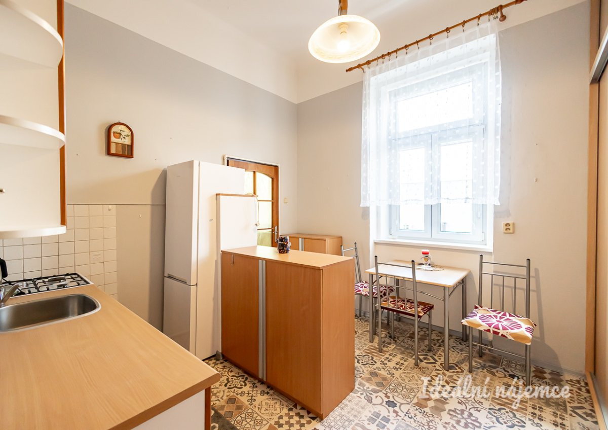 Pronájem bytu 1+1, Pernerova, Karlín, 18000 Kč/měs, 37 m2
