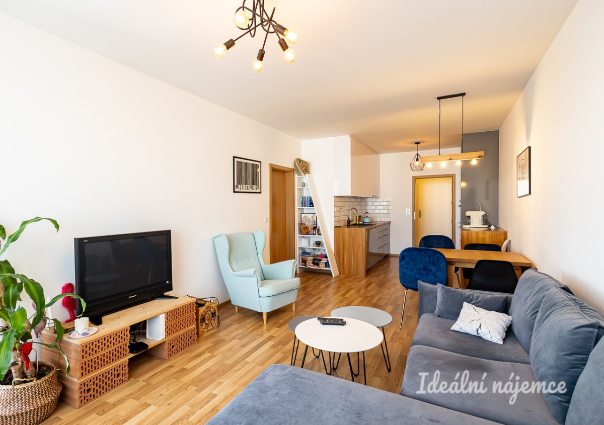 Pronájem bytu 2+kk, Zvěřinova, Strašnice, 28000 Kč/měs, 68 m2