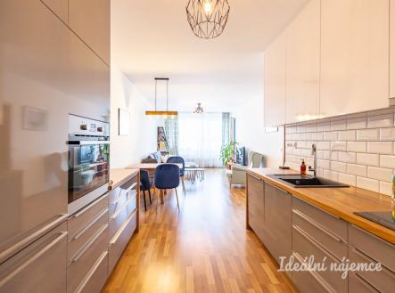 Pronájem bytu, 2+kk, 68 m²