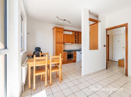 Pronájem bytu, 3+kk, 74 m²