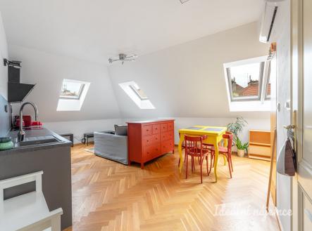 Pronájem bytu, 1+kk, 51 m²