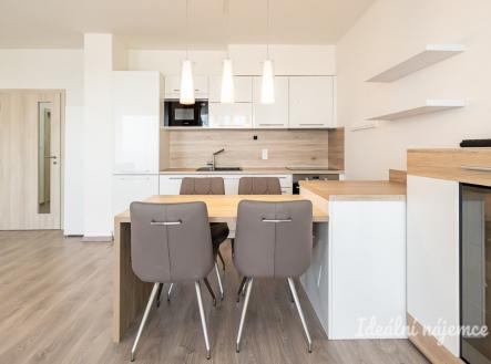 Pronájem bytu, 3+kk, 77 m²