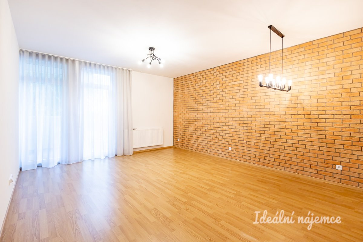 Pronájem bytu 3+kk, Adamova, Veleslavín, 33900 Kč/měs, 84 m2