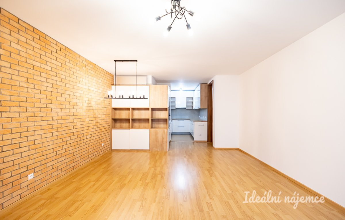 Pronájem bytu 3+kk, Adamova, Veleslavín, 32900 Kč/měs, 84 m2