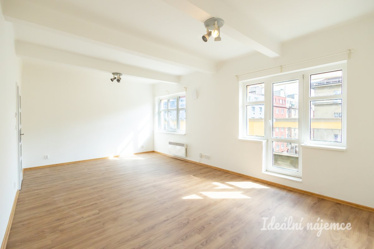 Pronájem bytu 2+kk, Hartigova, Žižkov, 17.500 Kč/měs, 41 m2