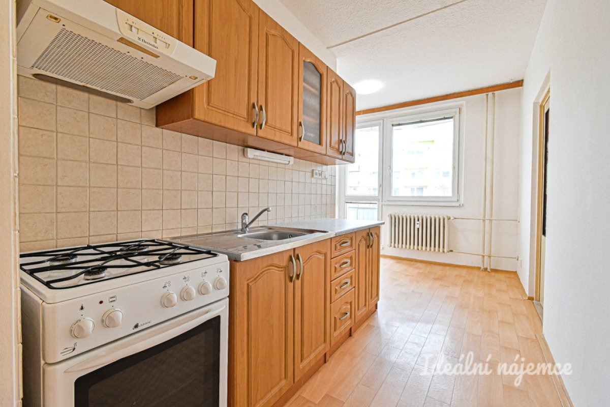 Pronájem bytu 2+1, Brněnská, Šlapanice u Brna, 16000 Kč/měs, 58 m2