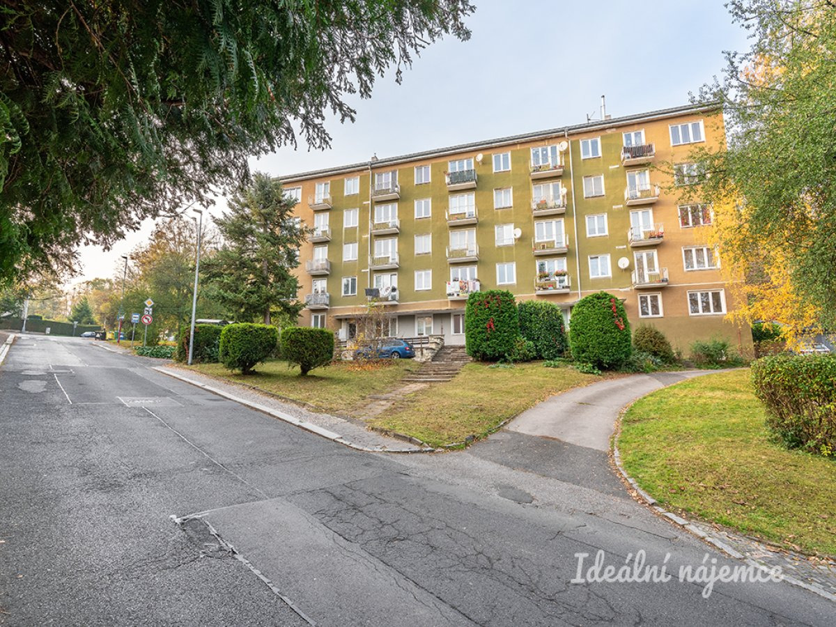 Pronájem bytu 1+kk, Nad Zlíchovem, Hlubočepy, 17500 Kč/měs, 32 m2