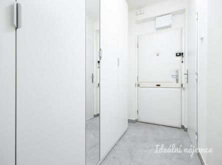 Pronájem bytu, 1+kk, 36 m²