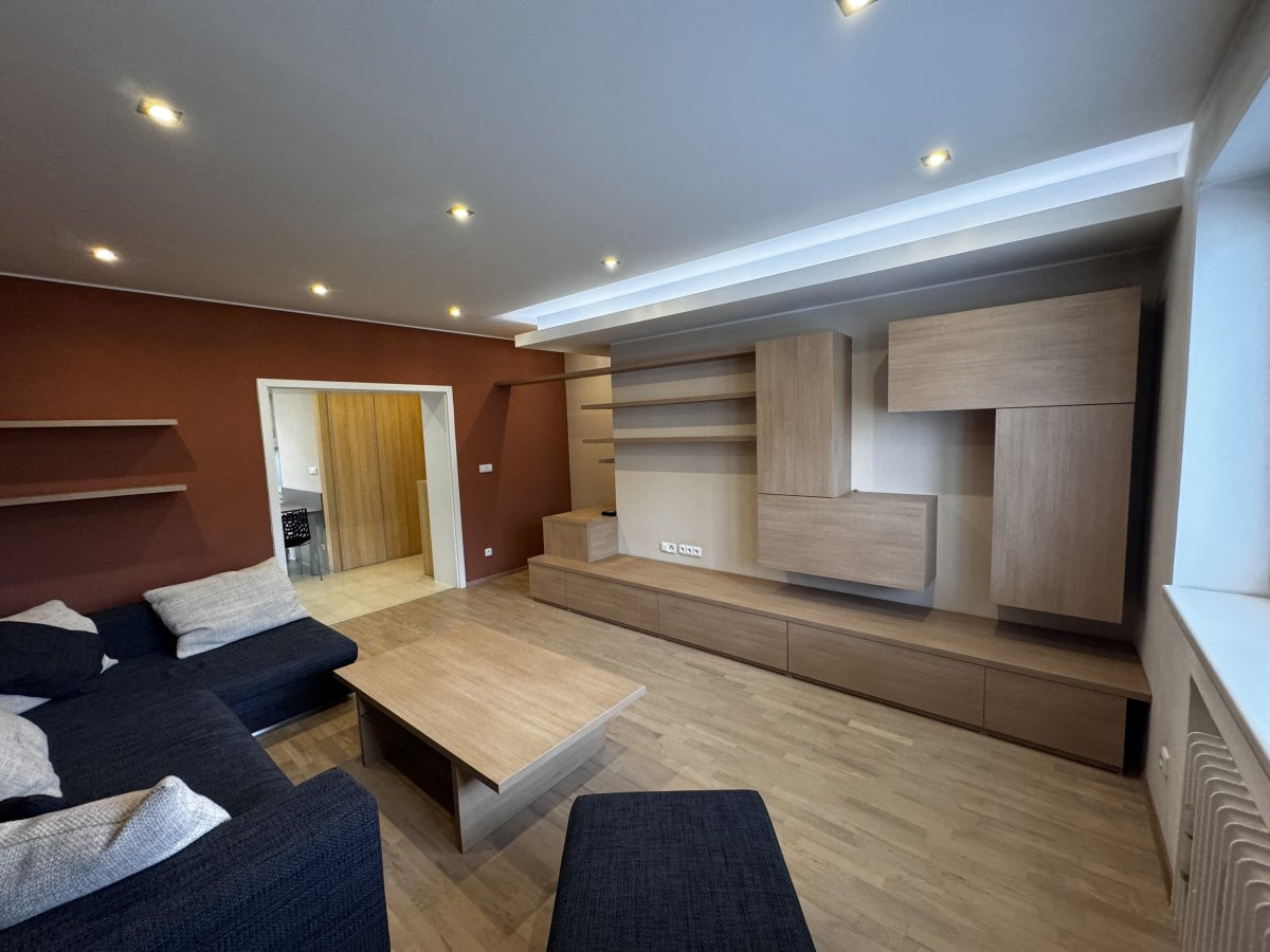 Pronájem bytu 2+1, Třída Tomáše Bati, Zlín,  15 000 Kč/měs, 60 m2