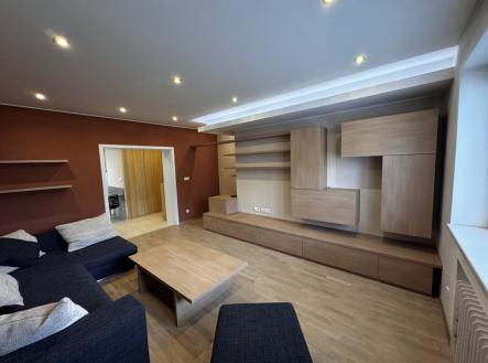 Pronájem bytu, 2+1, 60 m²