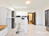 Pronájem bytu, 2+kk, 44 m²