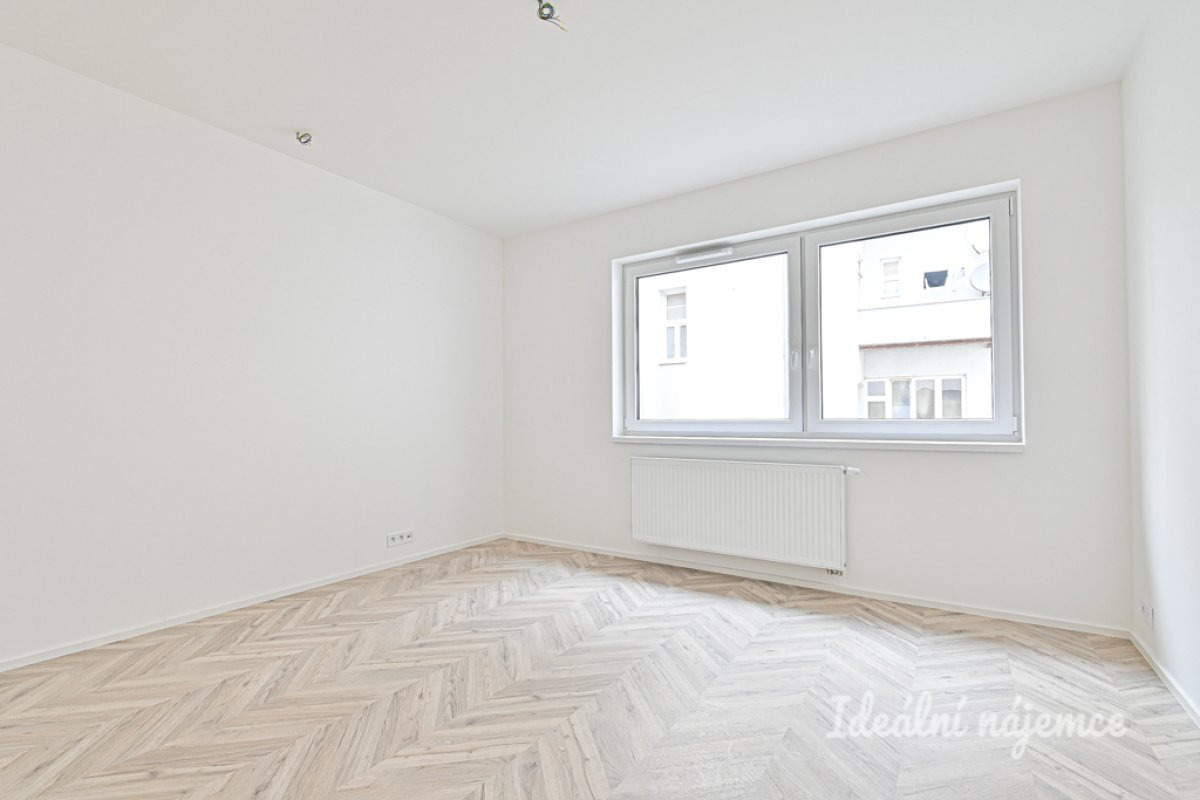 Pronájem bytu 1+kk, Cejl, Zábrdovice, 13 900 Kč/měs, 29 m2