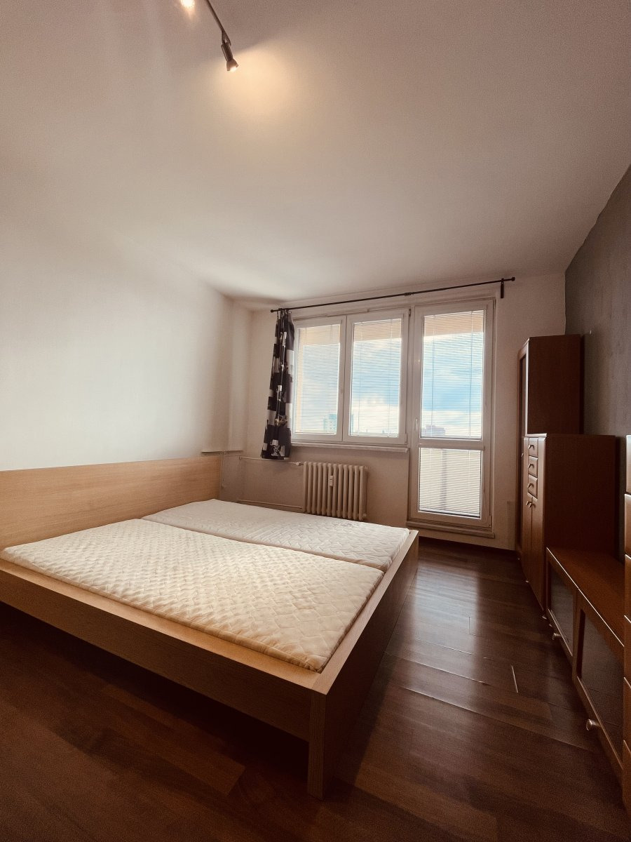 Pronájem bytu 1+kk, Gen. Píky, Moravská Ostrava,  8400 Kč/měs, 28 m2