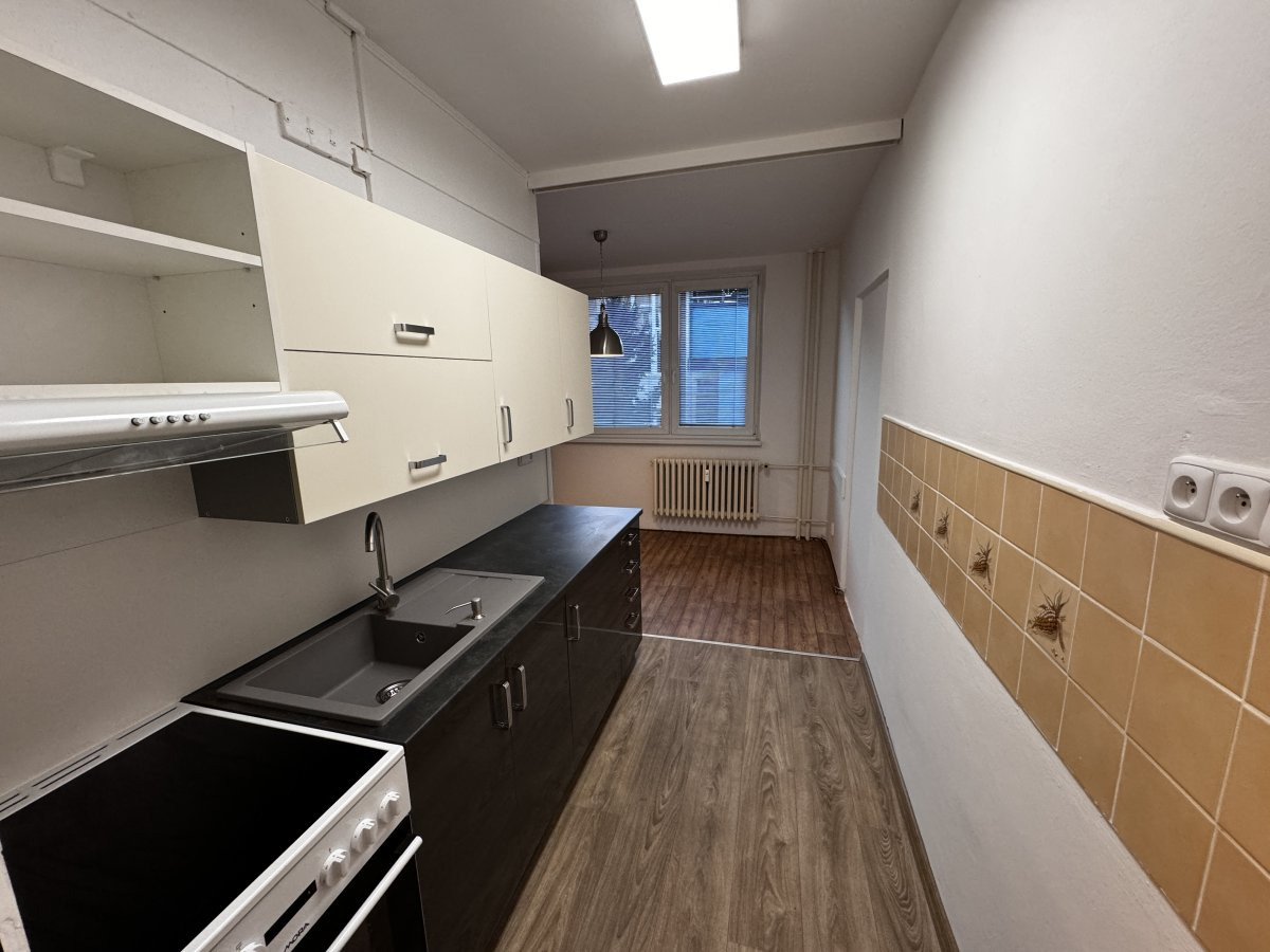 Pronájem bytu 2+1, Dlouhá, Zlín, 13500 Kč/měs, 56 m2