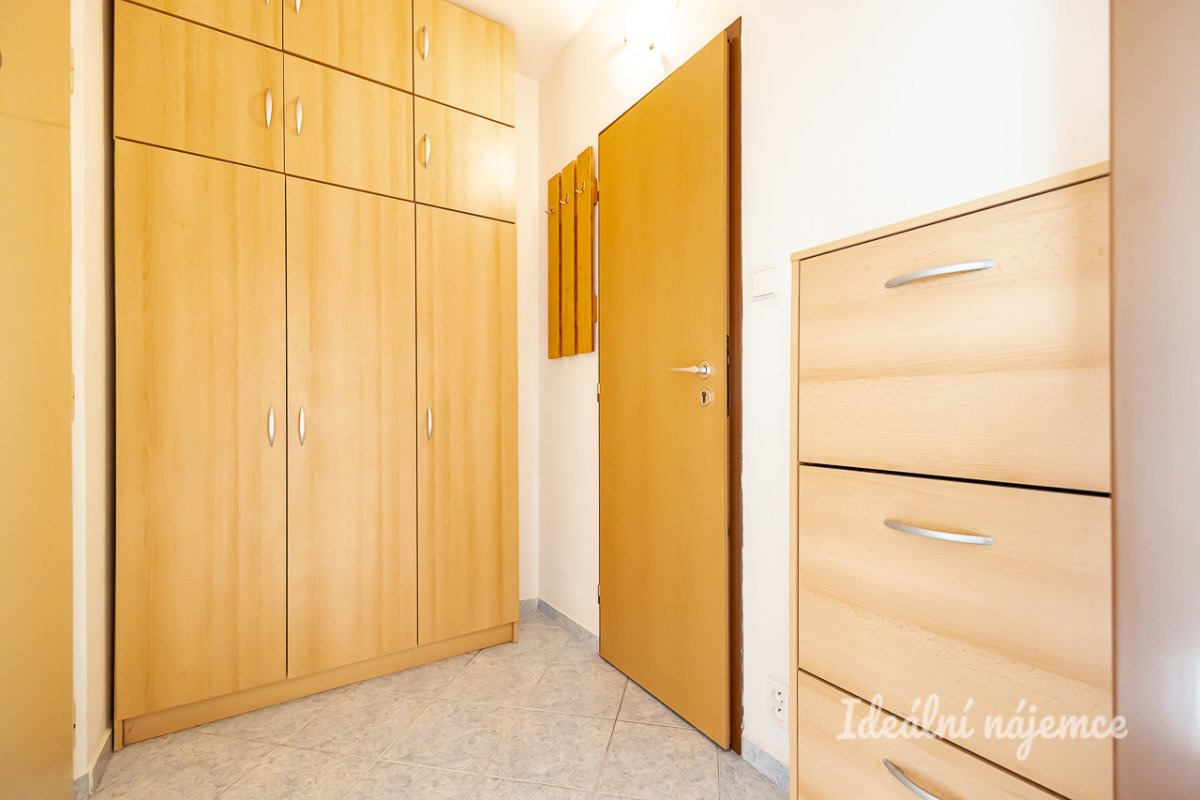 Pronájem bytu 1+kk, Habartická, Střížkov, 17500 Kč/měs, 32 m2