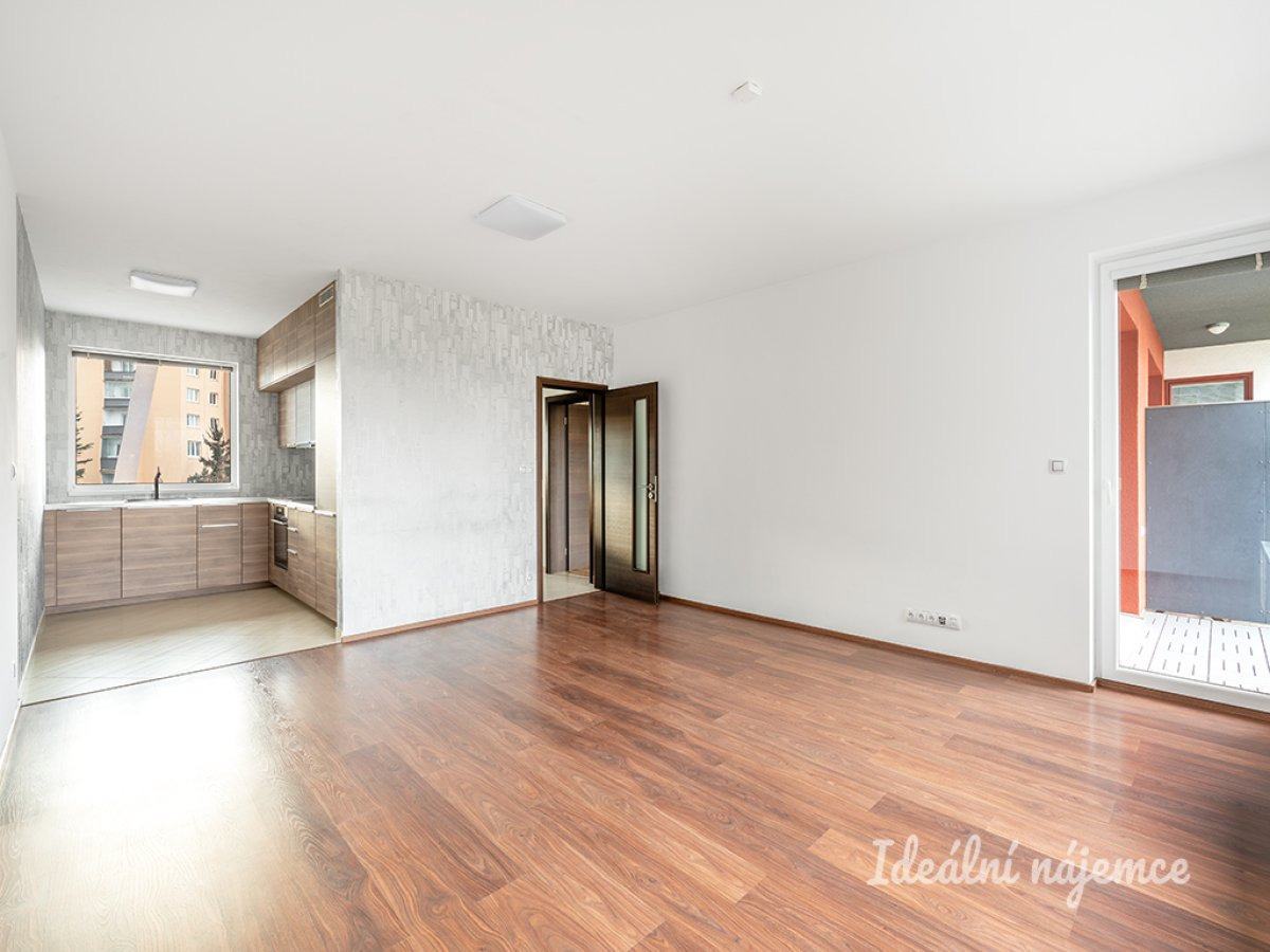 Pronájem bytu 2+kk, Švehlova, Záběhlice,  25.500Kč/měs, 76 m2