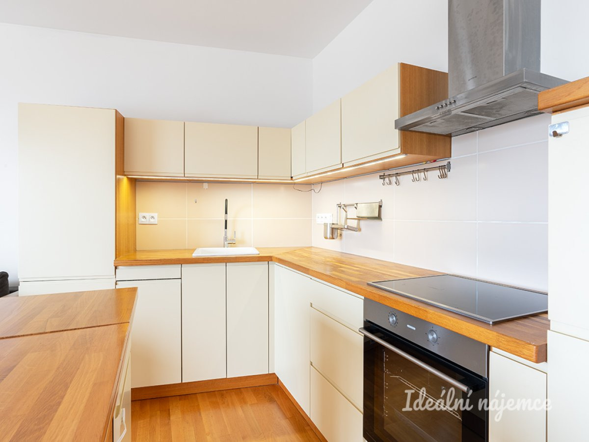 Pronájem bytu 3+kk, Na Výspě, Braník,  7128 Kč/měs, 70 m2