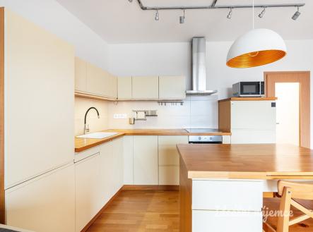 Pronájem bytu, 3+kk, 70 m²