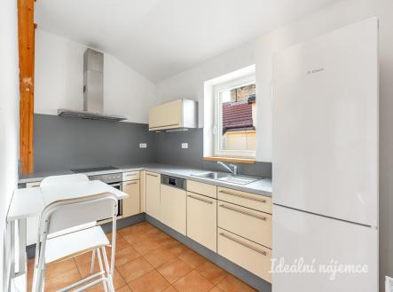 Pronájem bytu, 2+kk, 77 m²