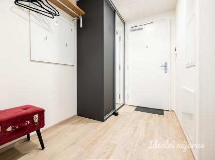 Pronájem bytu, 1+kk, 36 m²