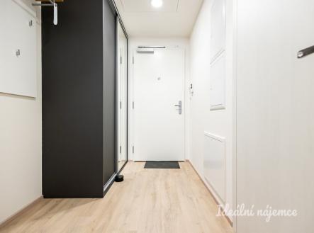 Pronájem bytu, 1+kk, 36 m²