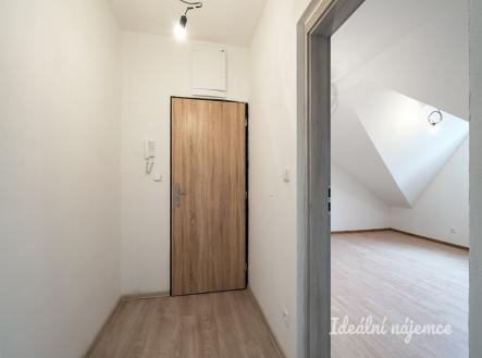 Pronájem bytu, 2+kk, 66 m²