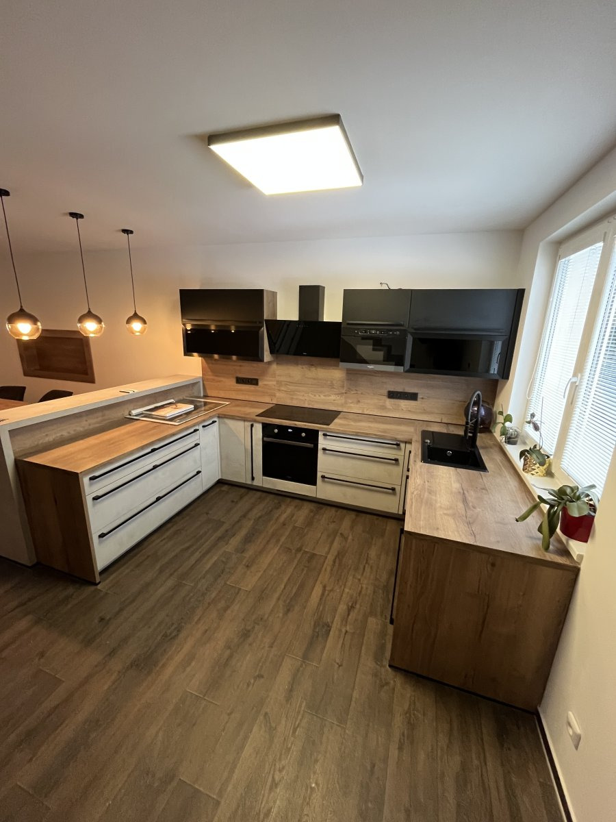 Pronájem domu 4+kk, U Potoka, Hlušovice, 24500 Kč/měs, 139 m2