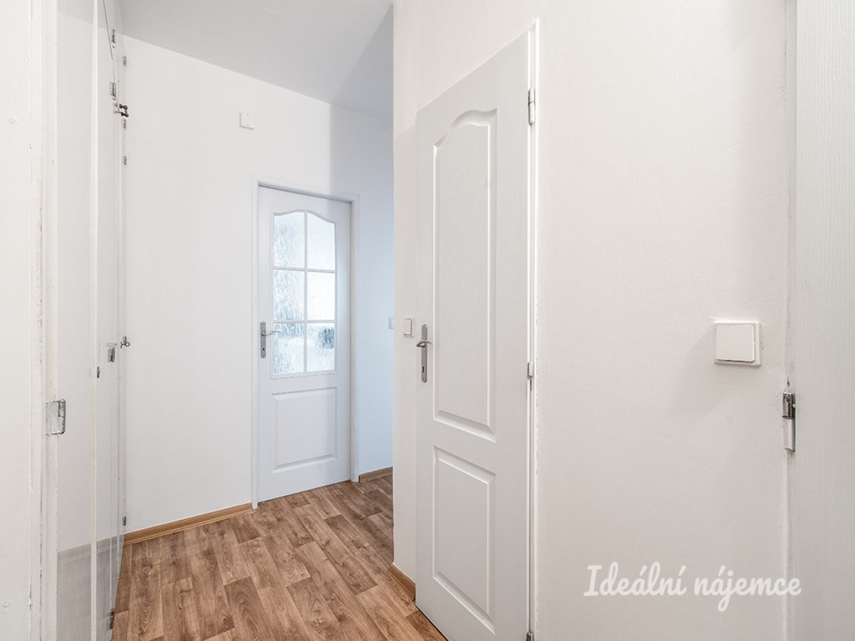 Pronájem bytu 2+kk, Štíbrova, Kobylisy, 17900 Kč/měs, 43 m2