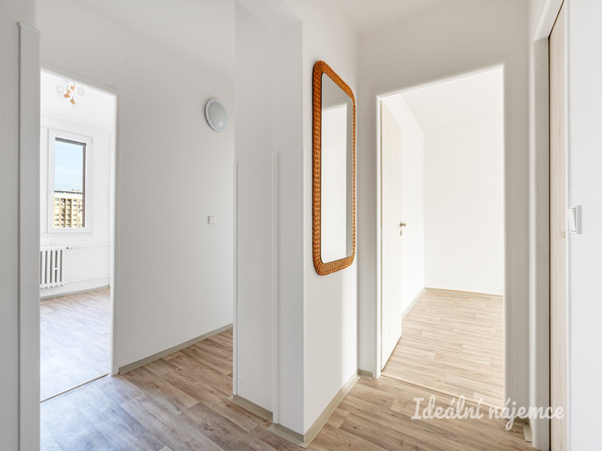 Pronájem bytu 3+1, Rajmonova, Kobylisy, 25900 Kč/měs, 67 m2